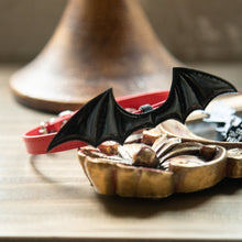 Load image into Gallery viewer, Devil Wing Collar for Cats and Humans
