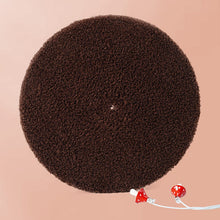 Load image into Gallery viewer, Sturdy base detail of the Mushroom Cat Scratcher, providing stability for active play.