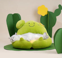 Load image into Gallery viewer, Cactus Hug Huge Cat House - San Frenchie
