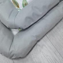 Load image into Gallery viewer, comfortable head rest for dogs
