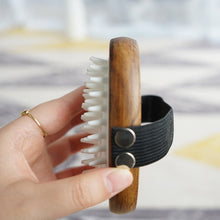 Load image into Gallery viewer, Pet Massage Comb