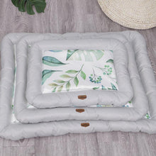 Load image into Gallery viewer, multiple sizes best cooling bed for pets