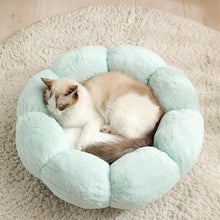 Load image into Gallery viewer, Flower Shaped Plush Cat Mat Bed - San Frenchie