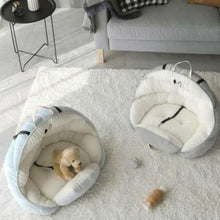Load image into Gallery viewer, Pet Booster Car Seat - San Frenchie